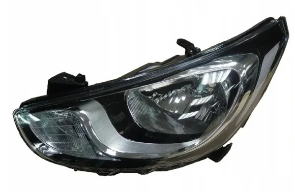 Фара права Hyundai ACCENT 2011+ RUS, 921024L000