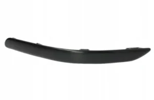 Молдинг (полоска) переднього бампера правий Toyota Avensis 2003-2006, FP 7010 922